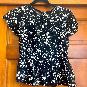 Medium black and white blouse
